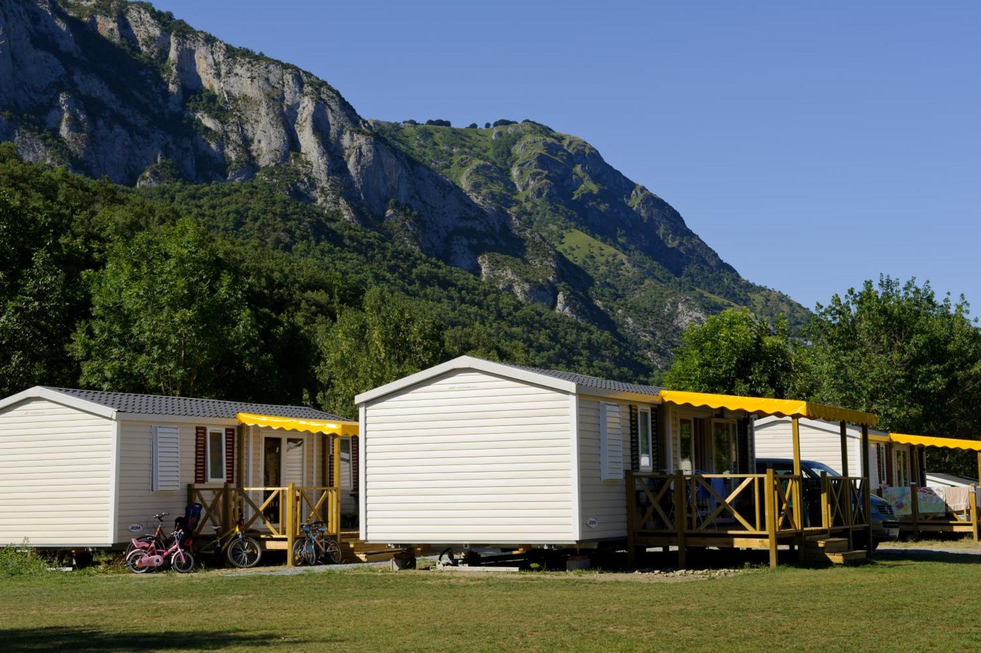 Camping Familial - Parc Aquatique - Grande Aire De Jeux A La Montagne Agos-Vidalos Exteriér fotografie