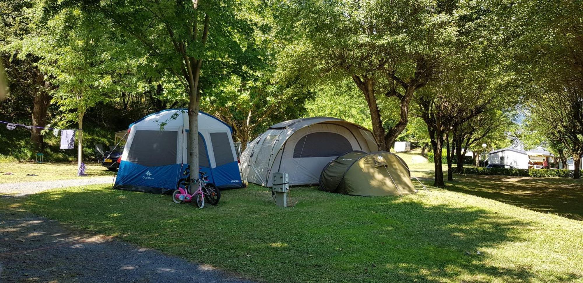 Camping Familial - Parc Aquatique - Grande Aire De Jeux A La Montagne Agos-Vidalos Exteriér fotografie
